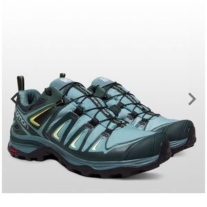 NWT Salomon xUltra Gortex Hiking Shoes. Size 8 US Womens